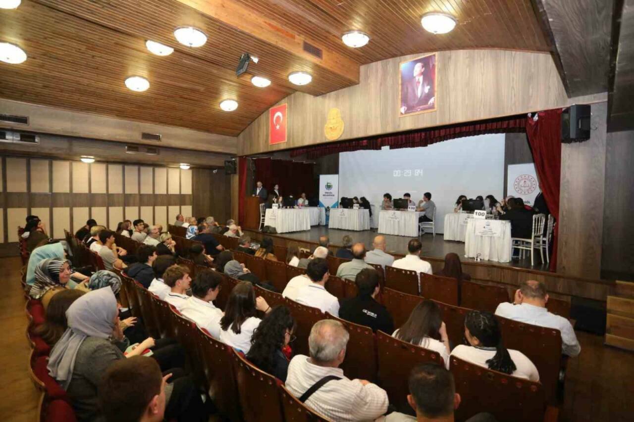 Liseliler İnegöl bilgisiyle yarıştı 4 liseliler inegol bilgisiyle yaristi 8fbc35611aef