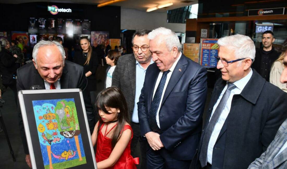 Sanata olan ilgisi ve hayal gücüyle dikkat çeken 7 yaşındaki