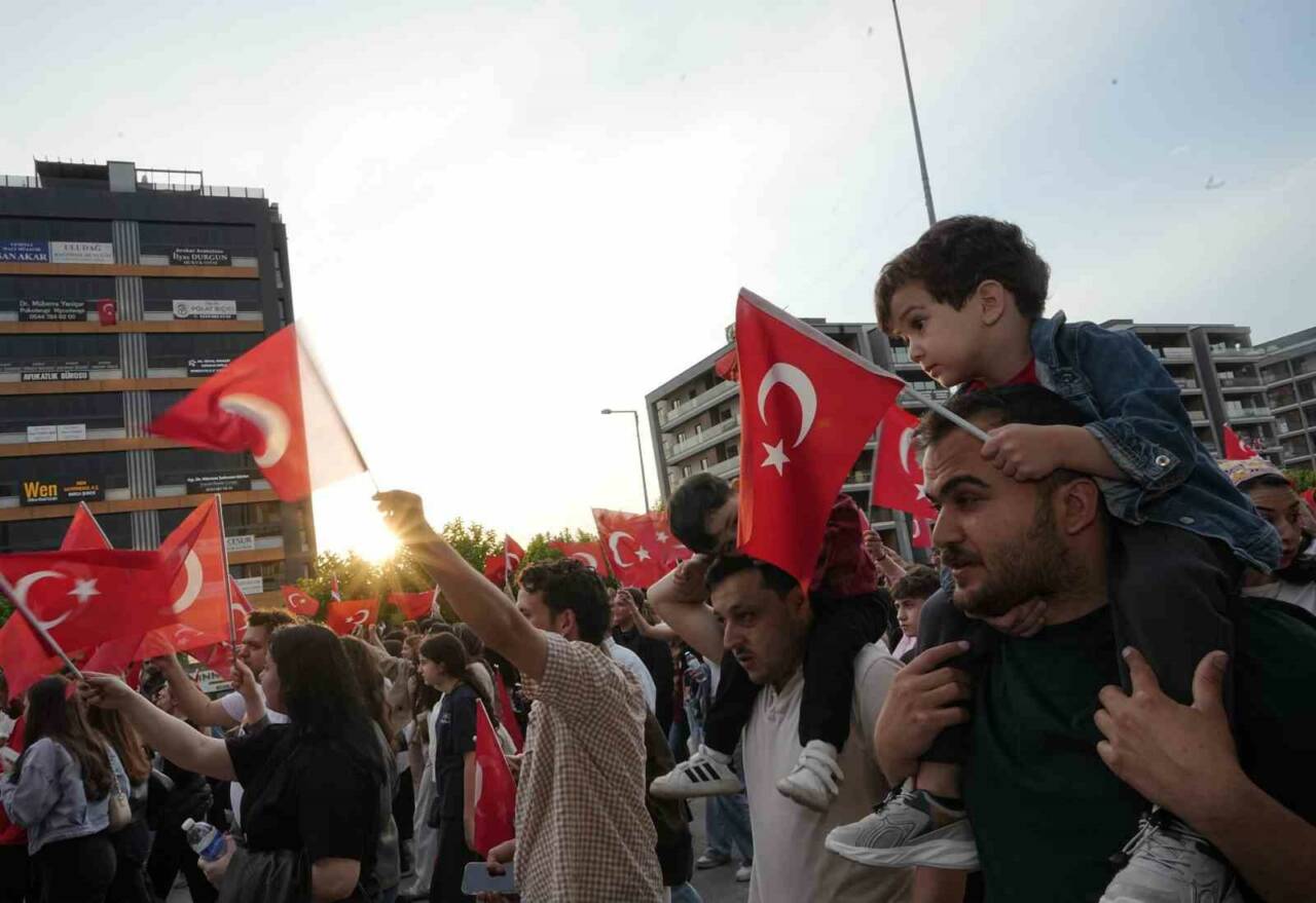 niluferde 19 mayis coskusu fd271f69e76a