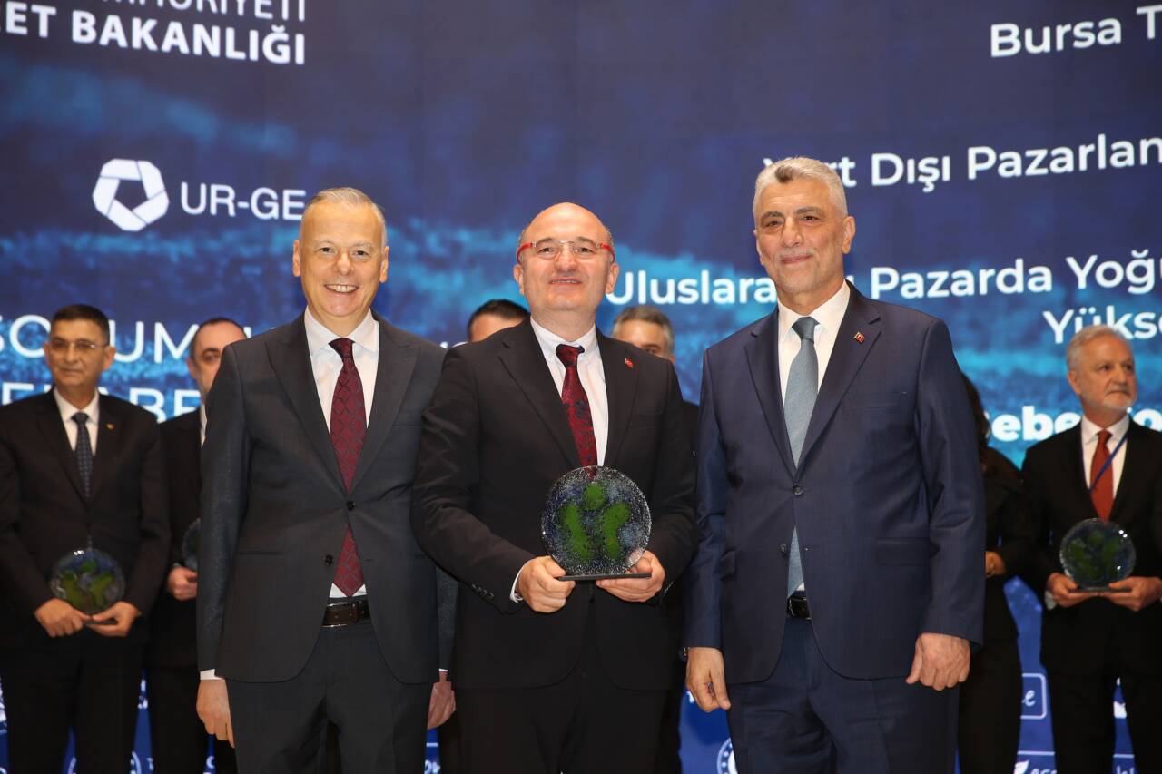 Bursa Ticaret ve Sanayi Odası'nın iki projesine ödül 4 odul 2