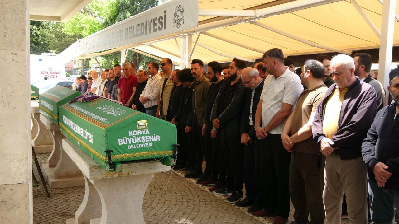 Oğulları tarafından öldürülen veteriner çift, toprağa verildi 1 ogullari tarafindan oldurulen veteriner cift topraga verildi ace2f289afe8