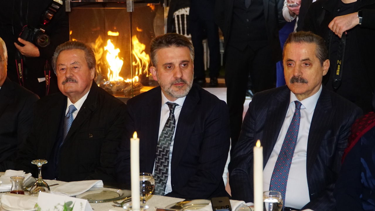 Bursa'da siyaset dünyasını buluşturan yılın düğünü 10 oly00307