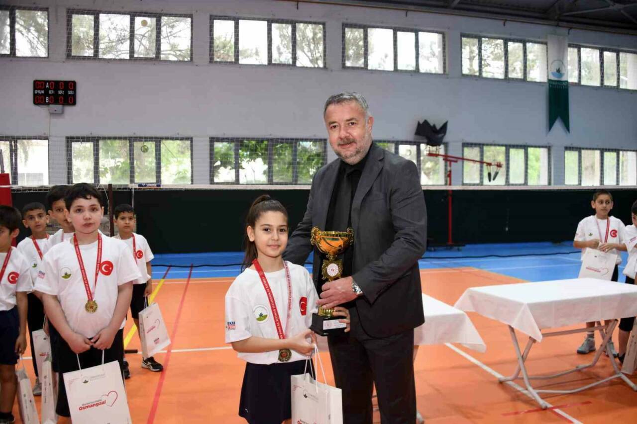Osmangazi Belediyespor’dan badmintonda tarihi başarı 1 osmangazi belediyespordan badmintonda tarihi basari 6118b2190b25
