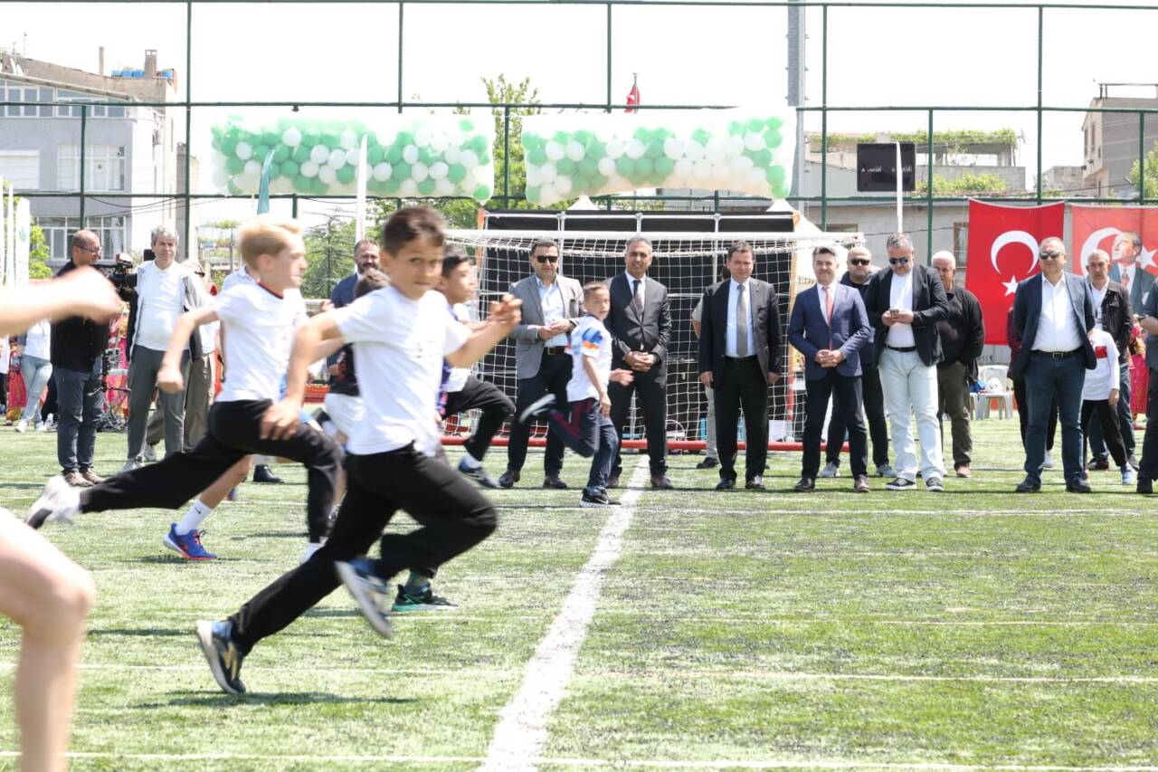 Bursa’da Çocuk Olimpiyatları! Nefes kesen yarışlar... 13 Bursa’da Çocuk Olimpiyatları! Nefes kesen yarışlar...