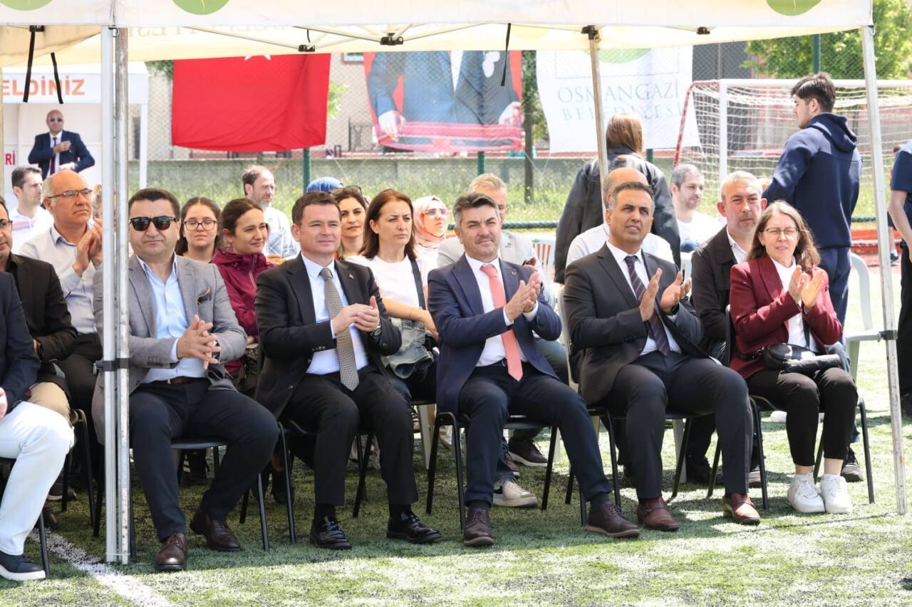 Bursa’da Çocuk Olimpiyatları! Nefes kesen yarışlar... 3 Bursa’da Çocuk Olimpiyatları! Nefes kesen yarışlar...