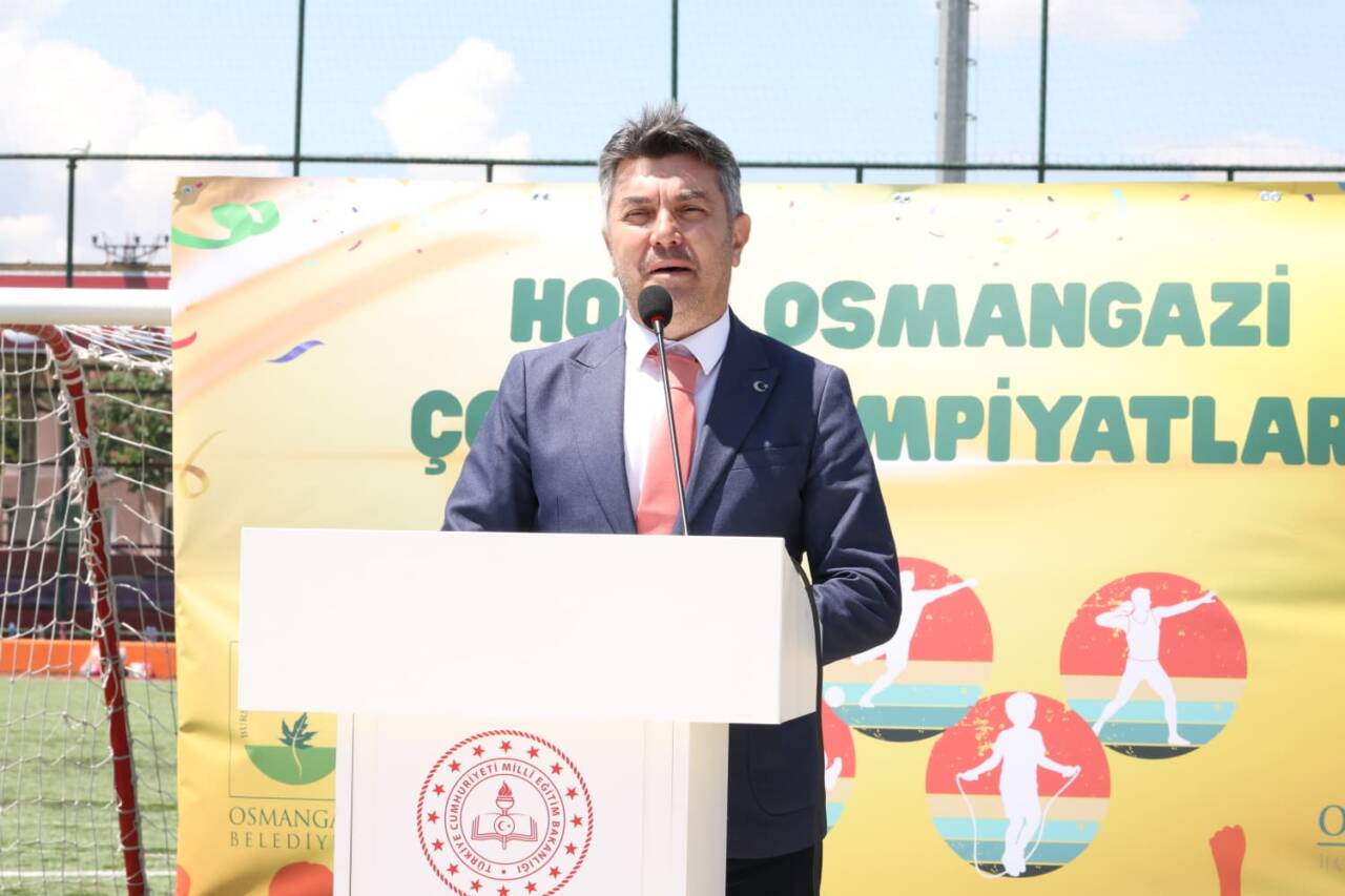 Bursa’da Çocuk Olimpiyatları! Nefes kesen yarışlar... 6 Bursa’da Çocuk Olimpiyatları! Nefes kesen yarışlar...