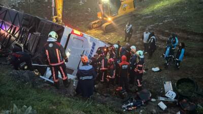 Malatya'nın Doğanşehir ilçesinde yolcu otobüsünün şarampole devrilmesi sonucu ilk belirlemelere