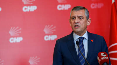 CHP Grup Başkanı Özgür Özel, kurultay için 804 imza topladıklarını
