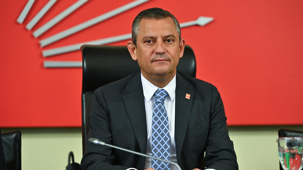 Özgür Özel, CHP Grup Başkanı seçildi 1 ozgur ozel aa