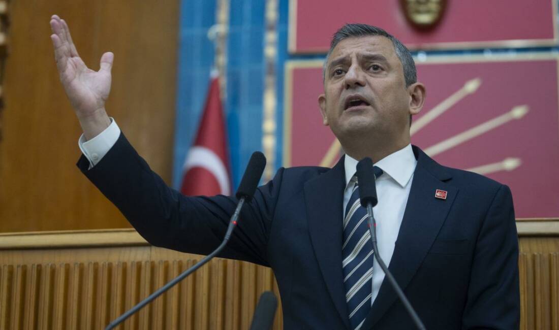 CHP Bursa’dan Özgür Özel’e tam destek Olay Gazetesi Yazarı Ahmet Emin Yılmaz, bugünkü köşesinde, CHP Bursa