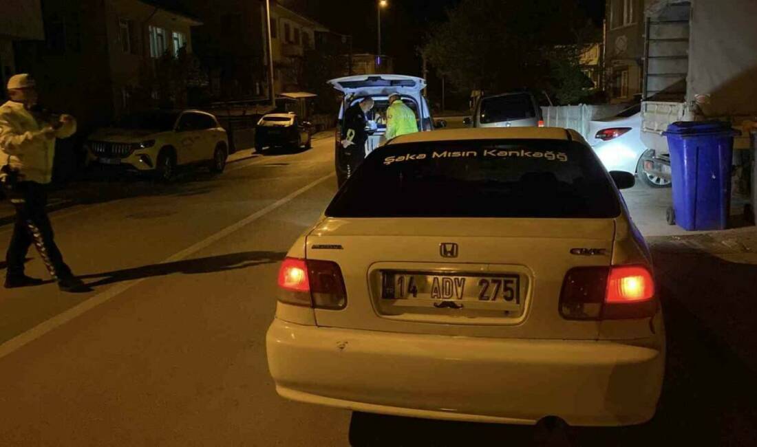Polisi görünce aracını çalışır vaziyette bırakıp kaçtı Bolu’da polis ekiplerince gerçekleştirilen trafik uygulamasında, denetim noktasını gören sürücü