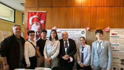 Şahinkaya Fen Lisesi öğrencileri, Macaristan’da düzenlenen uluslararası icat ve inovasyon