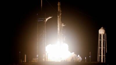 SpaceX'in Teksas'taki Starbase tesisinde, dünyanın en büyük roketi olan Starship'in