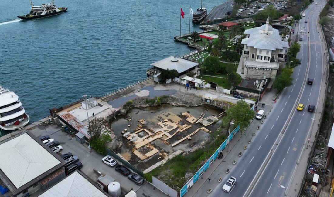 Osmanlı döneminde padişahların sefere çıkan donanmayı uğurladığı, kaptanıderyaları kabul ettiği
