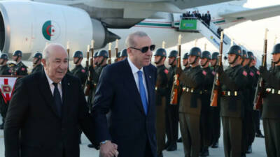 Cezayir Cumhurbaşkanı Abdülmecid Tebbun, Cumhurbaşkanı Recep Tayyip Erdoğan'ın resmi davetlisi