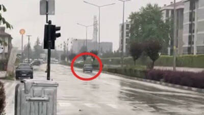 Bursa’nın İnegöl ilçesinde, çevre yolunda yaklaşık 3 kilometre boyunca ters