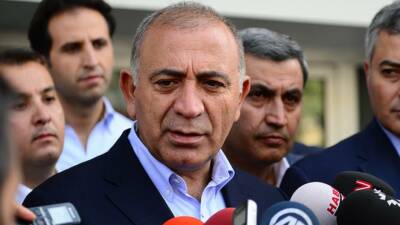 Eski CHP Milletvekili Gürsel Tekin, mutlak butlan kararı sonrası partinin