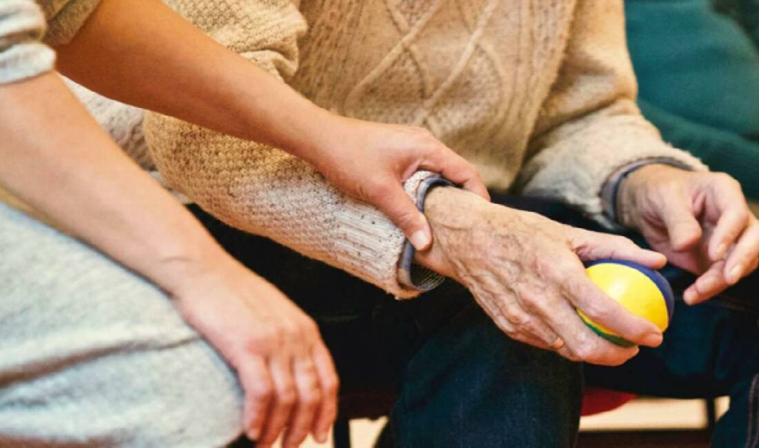 Afyonkarahisar Sağlık Bilimleri Üniversitesi (AFSÜ) ile Eskişehir'deki Anadolu Üniversitesi, Alzheimer