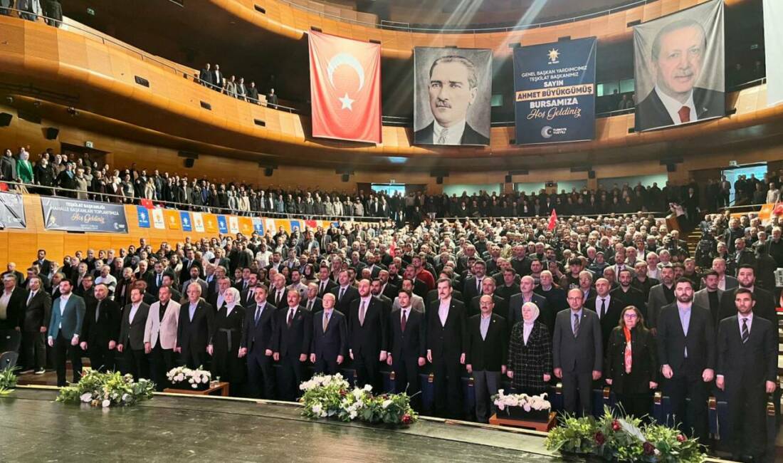 AK Parti Bursa İl Başkanlığı’nın Mahalle Başkanları Toplantısı’nda konuşan İl