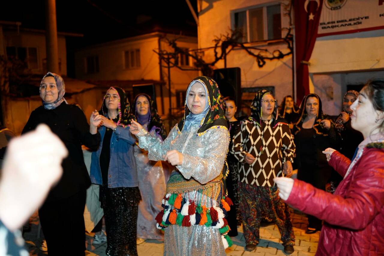 Keles’te Anneler Günü coşkuyla kutlandı 5 whatsapp image 2026 05 10 at 104432 2