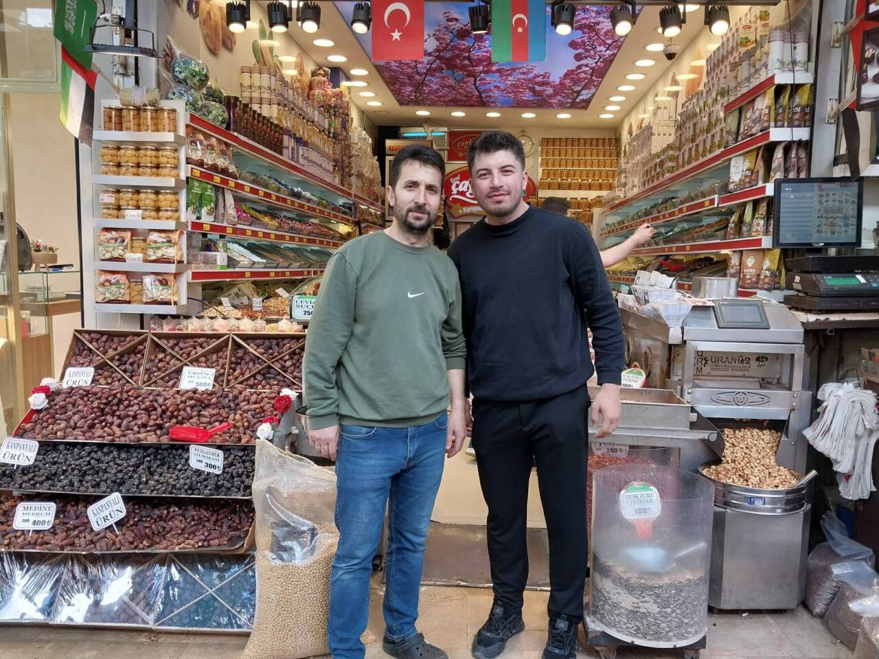 Bursa'da bayram ziyaretlerinin vazgeçilmezleri! İşte şeker, lokum, kuruyemiş ve kahve fiyatları... 4 whatsapp image 2026 05 18 at 134352 1