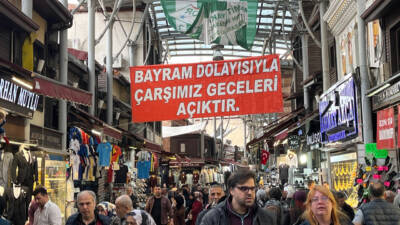Bursa'nın en önemli tarihi ve ticari noktalarından biri olan Kapalıçarşı'da