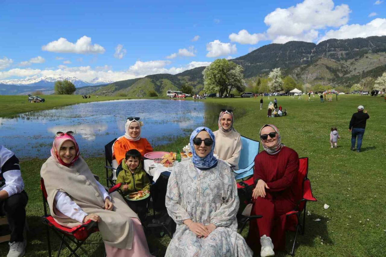 Yaz gelince kuruyor, sadece 2 ay ömrü var! 2 yaz gelince kuruyor sadece 2 ay omru var 8386409774f5