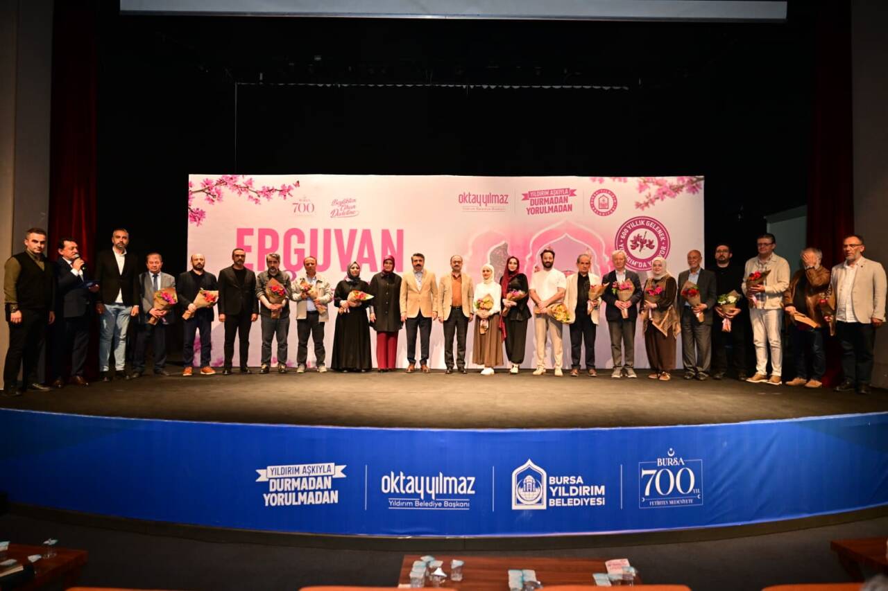 Bursa’da Erguvan coşkusu sona erdi 15 Yıldırım’da Erguvan Bayramı coşkusu sona erdi