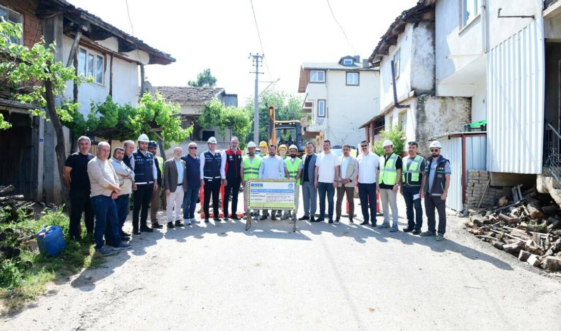 Bursa’nın iki köyüne doğalgaz müjdesi Kestel Belediyesi tarafından Burhaniye ve Gözede Mahalleleri’nde doğalgaz çalışmalarına başlandı.