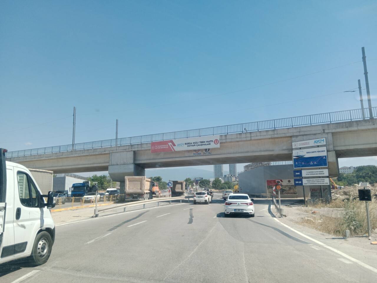 1 yazi icin gecitte mudanya yolu uzerinden gecen hizli tren viyadugunde calismalar hizlandi ulasim da servis yoluna alindi37726upzzpg