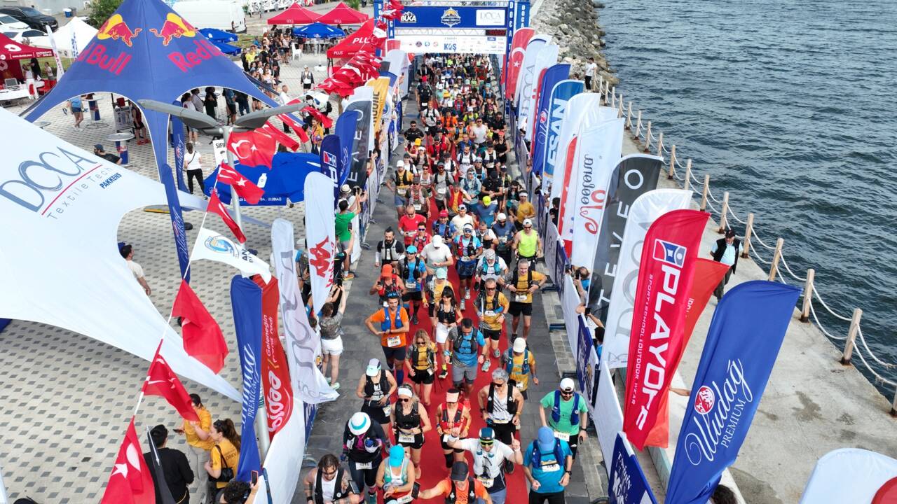 Bursa'nın turistik mahallesinde tarihi koşu! 2 Bursa'nın turistik mahallesinde tarihi koşu!