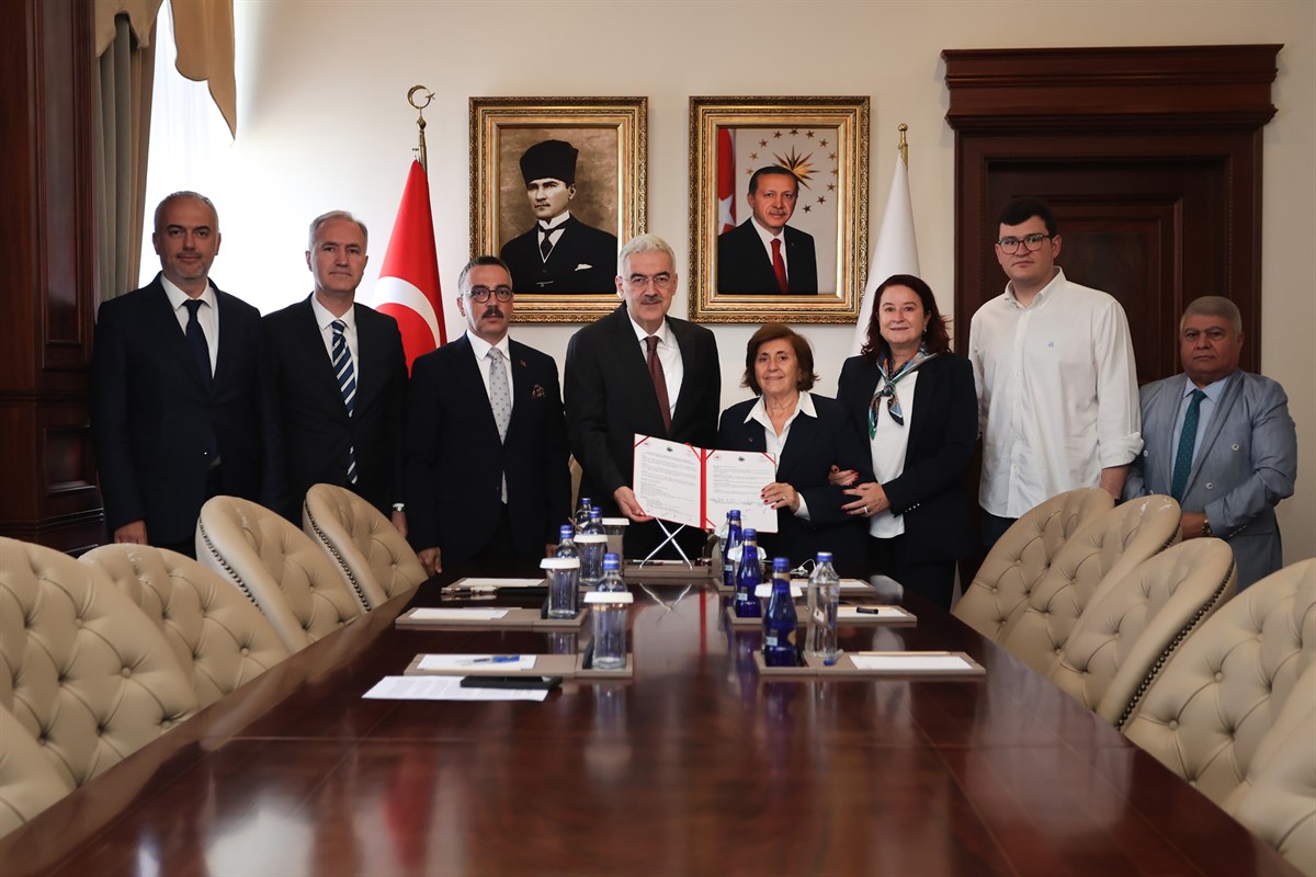 Bursa’ya yeni sağlık yatırımı! İnegöl Alanyurt Fatih Mahallesi’nde yapılacak 7 Aile Hekimliği Birimli Aile