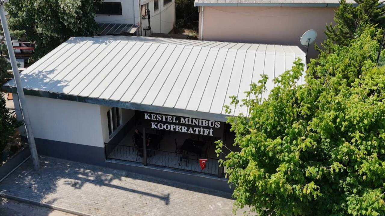 Bursa'daki duraklara modern dokunuş 4 Bursa'daki duraklara modern dokunuş