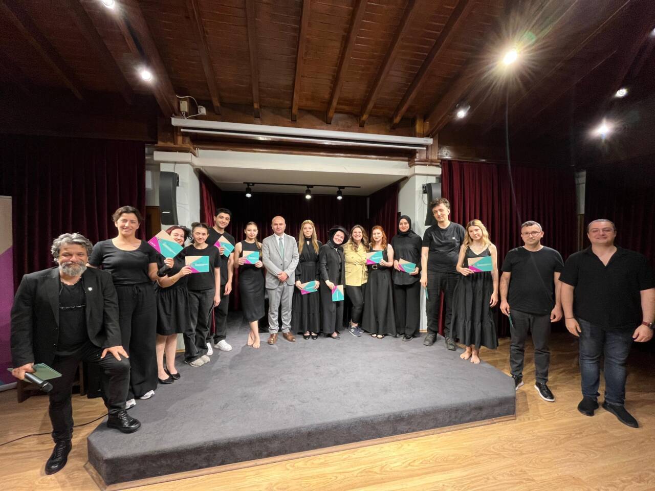 Bursa’da sanat dolu final! Aylar süren emekler sahnede buluştu 3 37260mtzhmjkwnw3