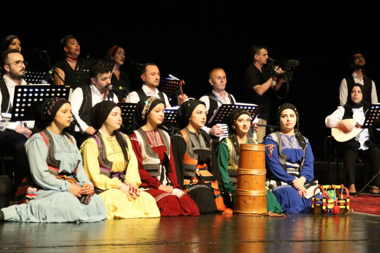 'Kuzeyin Ezgileri' Bursalılarla buluştu 3 37266mtzhmme1nw3