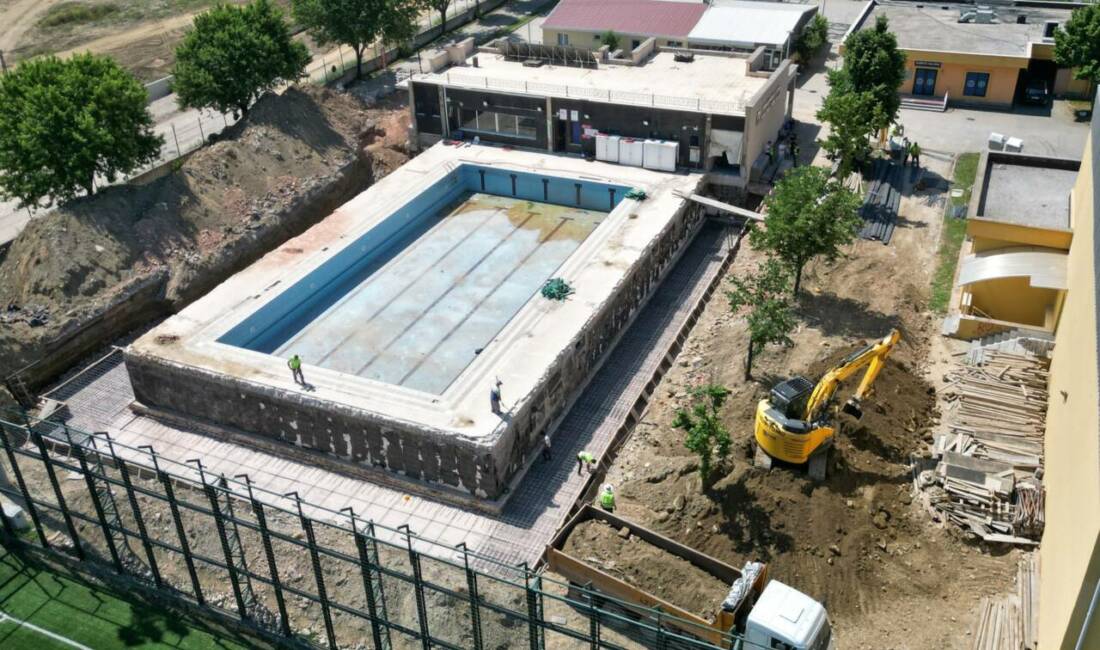 Bursa’da dev spor hamlesi! Bu tesis artık 4 mevsim açık kalacak Bursa Büyükşehir Belediyesi, kent genelinde spor yatırımlarını sürdürürken, vatandaşların yılın