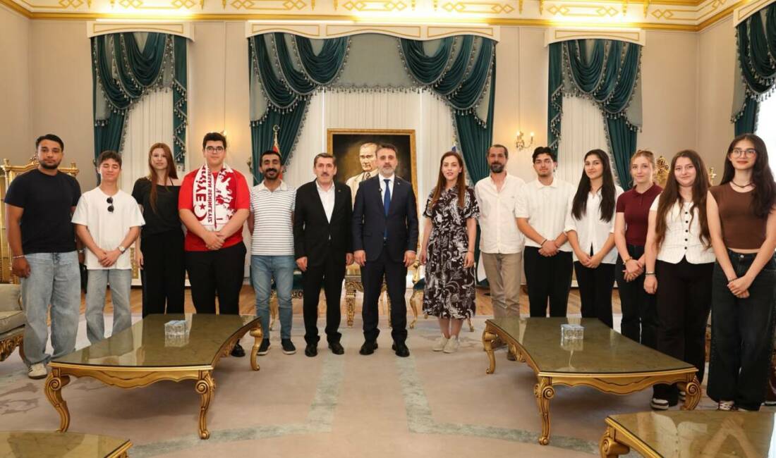 Bursa Büyükşehir Belediye Başkan Vekili Şahin Biba, Milli Takım için