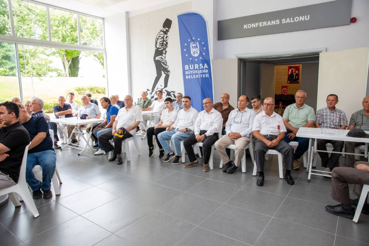 Bursa'da şehit ve gazi babalarına anlamlı ziyaret 3 37307mtzhmzc4mj8
