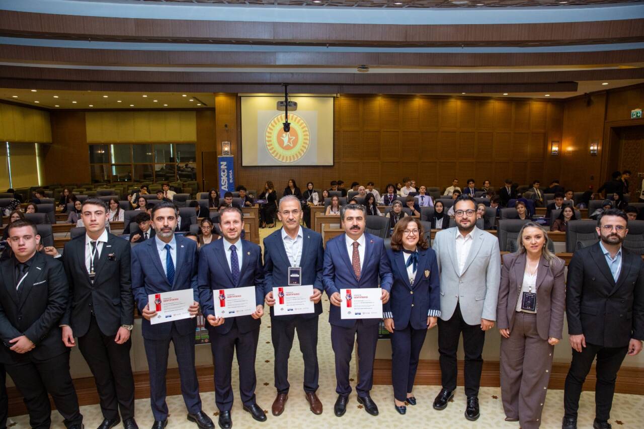 Gençlerin sesi Bursa’dan yükseldi 2 37313mtzhmzkymj3