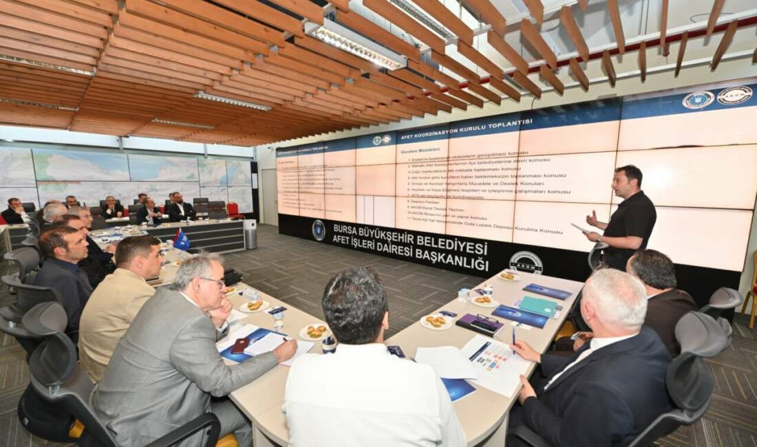Bursa’da önemli zirve: İşte kentin afet planı! Bursa Büyükşehir Belediyesi tarafından şehri afetlere karşı daha hazır ve