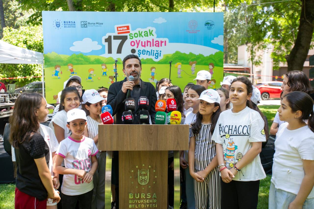 Bursa'da çocuklar sokak oyunlarıyla doyasıya eğlendi! 7 37326mtzhm2jkyj7
