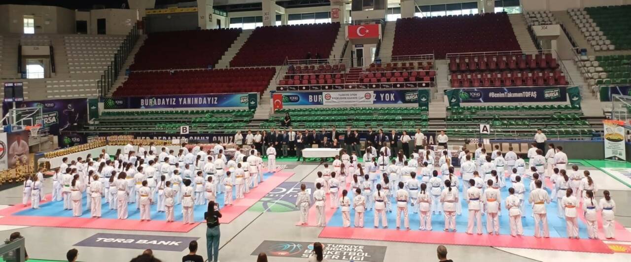 4 ülkeden gelen 180 sporcu Bursa’da buluştu 3 4 ulkeden gelen 180 sporcu bursada bulustu fb180ca13c97