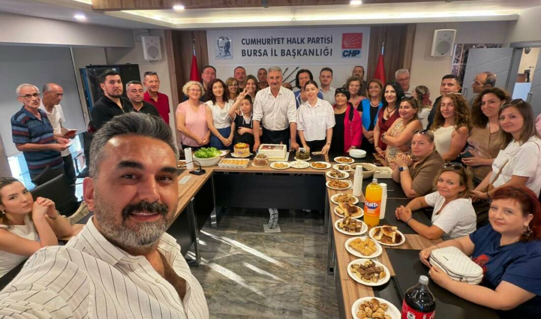 Olay Gazetesi Yazarı Ahmet Emin Yılmaz, eşi ve oğlunun da