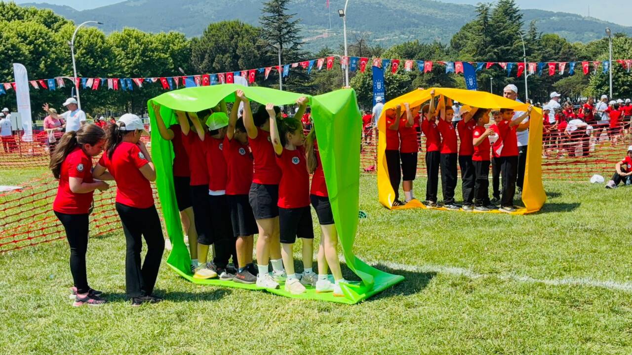 Bursa'da geleneksel çocuk şenliği 2 5 2