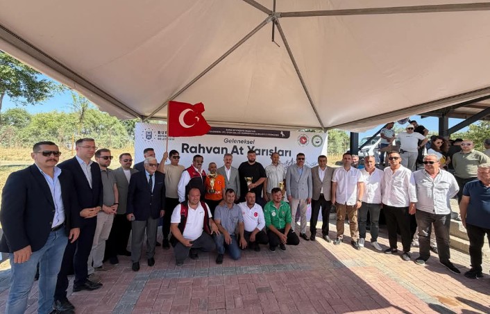 Dijital ortamın etkisi: Gençler yalnızlaştı, kuşaklar arası deneyim paylaşımı azaldı! 11 5 yazi icin rahvan at yarislarinda dereceye girenlere odullerini mhp genel sekreteri ismet buyukataman verdi37359kl5anl