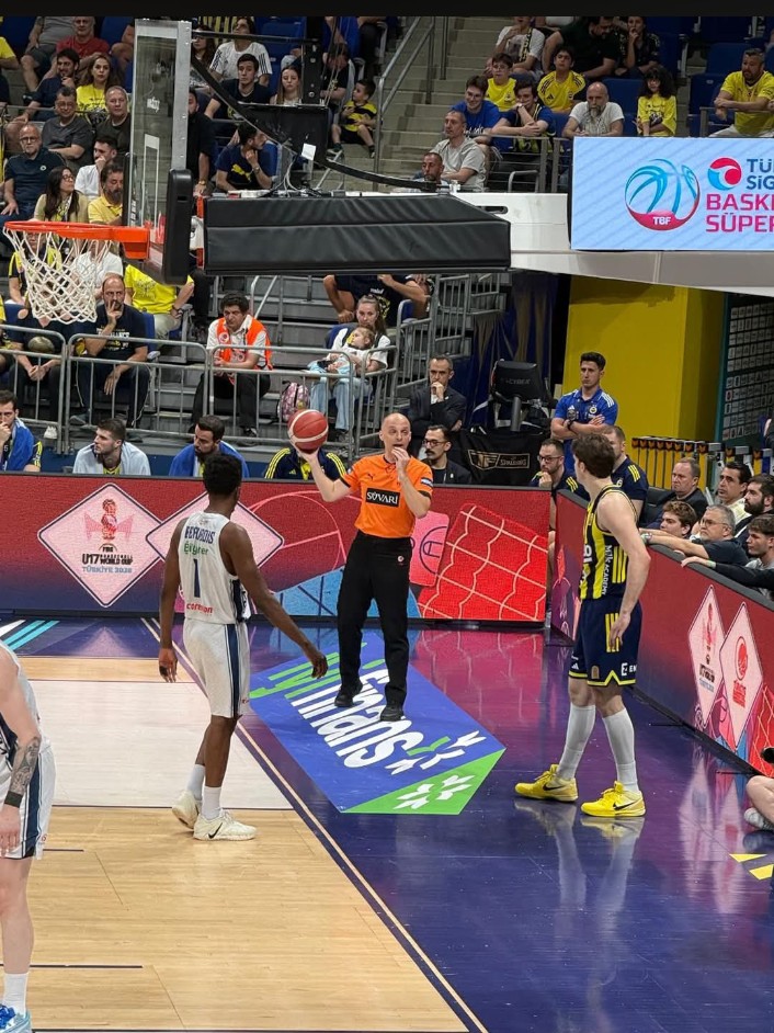 6 yazi icin murat ciner basketbol super ligi yari finalinde fenerbahce anadolu efes macini yonetti36444zjzsdc