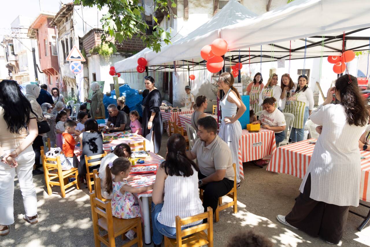 BASIN BÜLTENİ- GÖRÜNTÜLÜ-ZEYTİNİN EVİNDE FESTİVAL COŞKUSU