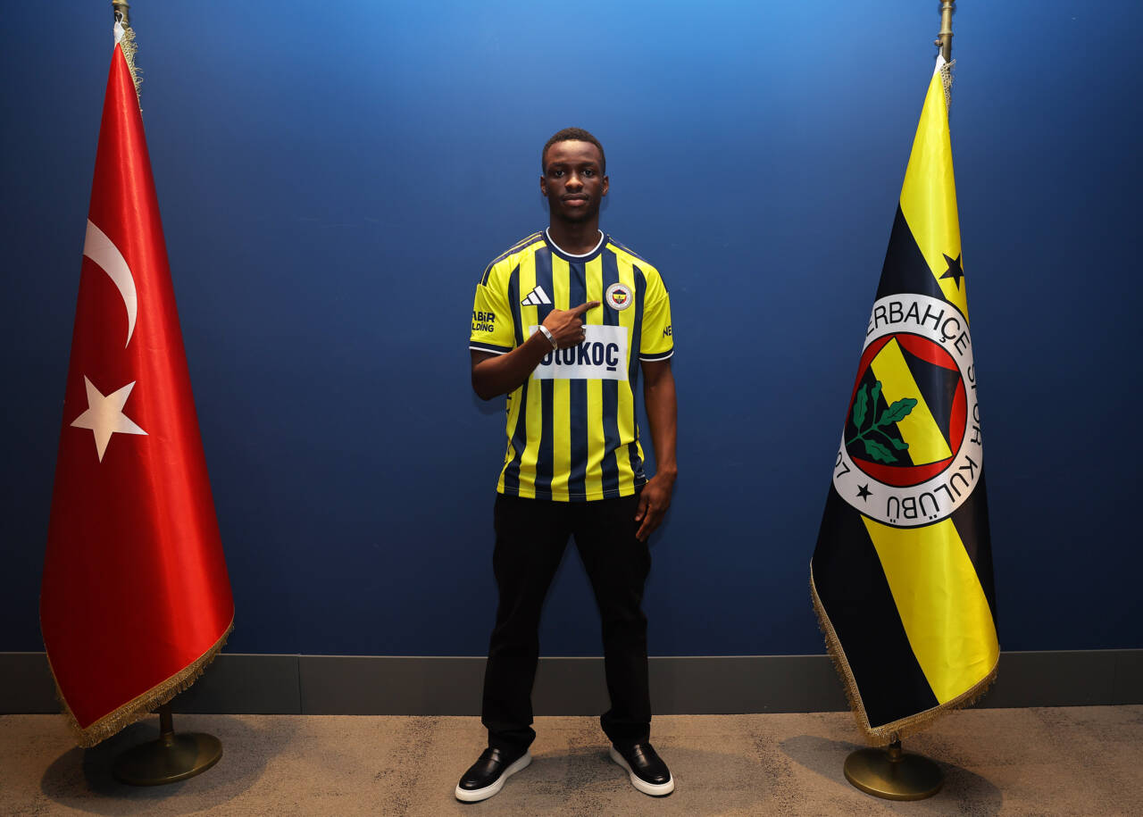 Fenerbahçe, Amara Diouf'u transfer etti 1 a57446ef d5c3 40b7 8d72 1d27ce2c2e31
