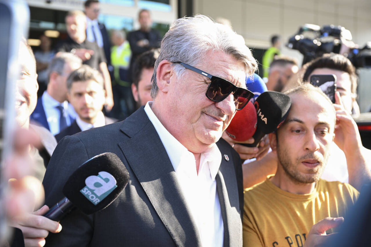 Beşiktaş yeni hocasını resmen açıkladı 2 aa 20260605 41588915 41588914 teknikdirektorvincenzoitalianobesiktasicinistanbulageldi