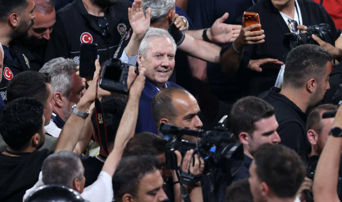 Fenerbahçe’de yeniden Aziz Yıldırım dönemi Fenerbahçe Spor Kulübü Olağanüstü Seçimli Genel Kurulu'nda Aziz Yıldırım, tarihin